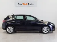 Usado Peugeot 308 Active 130 CV (95 kW) 2018 Azul Berlina
