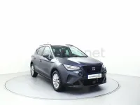 Usado Seat Arona Style 115 CV (84 kW) 2025 Gris / plata SUV