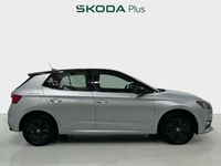 Usado Skoda Fabia Style 110 CV (80 kW) 2022 Gris plata Utilitario