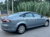 Usado Ford Mondeo Titanium 140 CV (102 kW) 2006 Azul Berlina