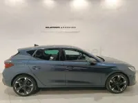Usado Cupra Leon 150 CV (110 kW) 2023 Gris / plata Berlina