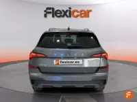 Usado Skoda Kamiq Selection 95 CV (69 kW) 2024 Gris SUV