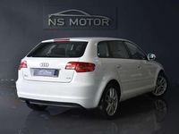 Usado Audi A3 Sportback Ambition 140 CV (102 kW) 2012 Blanco Utilitario