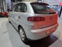 Usado Seat Ibiza Reference 100 CV (73 kW) 2006 Gris Utilitario