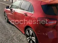 Usado Mercedes A180 Urban 109 CV (80 kW) 2016 Rojo Berlina