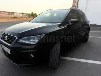 Usado Seat Arona Ecomotive 115 CV (84 kW) 2019 Negro SUV