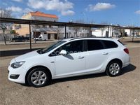 Usado Opel Astra Business 110 CV (80 kW) 2014 Blanco Familiar