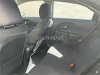 Usado Kia Rio 75 CV (55 kW) 2015 Blanco Berlina