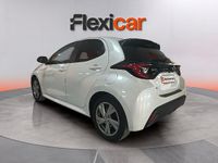 Usado Toyota Yaris Hybrid Active 116 CV (85 kW) 2024 Blanco Berlina