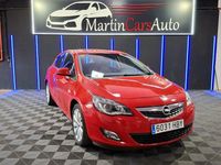 Usado Opel Astra Enjoy 115 CV (84 kW) 2011 Rojo Berlina