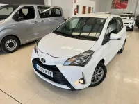 Usado Toyota Yaris Active 111 CV (81 kW) 2019 Blanco Berlina