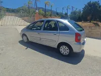 Usado Citroën Xsara Picasso Exclusive 92 CV (67 kW) 2009 Gris / plata Monovolumen
