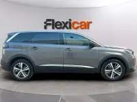 Usado Peugeot 5008 Active 131 CV (96 kW) 2024 Negro SUV