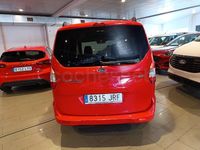 Usado Ford Tourneo Courier Titanium 100 CV (73 kW) 2016 Rojo Monovolumen