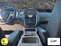 Usado Lancia Voyager Gold 163 CV (119 kW) 2012 Blanco Monovolumen