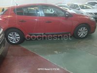 Usado Renault Mégane III Dynamique 110 CV (80 kW) 2012 Rojo Berlina