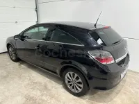 Usado Opel Astra GTC Sport 110 CV (80 kW) 2010 Negro Berlina