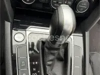 Usado VW Passat Sportline 190 CV (139 kW) 2016 Gris / plata Familiar