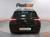 Usado Opel Astra 125 CV (91 kW) 2019 Negro