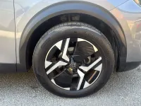 Usado Peugeot 2008 Allure 131 CV (96 kW) 2024 Gris SUV