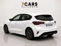 Usado Ford Focus ST-Line 115 CV (84 kW) 2025 Blanco Berlina