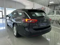 Usado Opel Insignia Selective 136 CV (100 kW) 2019 Azul Familiar