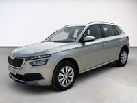 Usado Skoda Kamiq 110 CV (80 kW) 2022 Gris / plata SUV