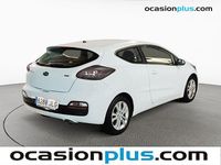 Usado Kia ProCeed 110 CV (80 kW) 2016 Blanco Utilitario