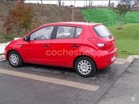 Usado Hyundai i20 Classic 78 CV (57 kW) 2012 Rojo Berlina