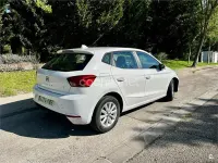 Usado Seat Ibiza Style Plus 95 CV (69 kW) 2019 Blanco Utilitario