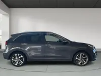 Usado Kia Niro 141 CV (103 kW) 2018 Gris SUV
