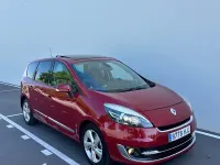 Usado Renault Grand Scénic III Dynamique 130 CV (95 kW) 2012 Granate Monovolumen