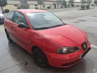 Usado Seat Ibiza Stella 75 CV (55 kW) 2003 Rojo Utilitario