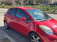 Usado Toyota Yaris Active 101 CV (74 kW) 2010 Rojo Utilitario