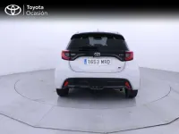 Usado Toyota Yaris Sport 116 CV (85 kW) 2024 Gris Utilitario