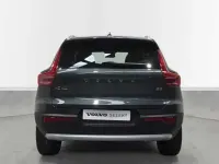 Nuevo Volvo XC40 Core 2026 Verde SUV