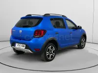 Usado Dacia Sandero 90 CV (66 kW) 2018 Azul Berlina