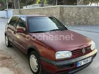 Usado VW Golf III GTI 115 CV (84 kW) 1993 Granate Berlina