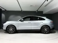 Usado Porsche Cayenne 470 CV (345 kW) 2024 Plateado SUV