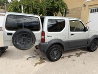 Usado Suzuki Jimny 85 CV (62 kW) 2016 Gris / plata SUV