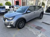 Usado Peugeot 2008 Active 110 CV (80 kW) 2021 Gris SUV