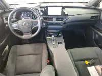Usado Lexus UX 300h Business Edition 199 CV (146 kW) 2025 SUV