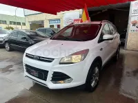 Usado Ford Kuga Titanium 140 CV (102 kW) 2014 Blanco SUV