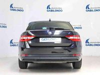 Usado Skoda Superb LAURIN & KLEMENT 219 CV (161 kW) 2021 Negro Berlina