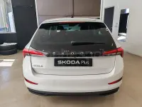 Usado Skoda Scala Ambition 110 CV (80 kW) 2021 Blanco Utilitario