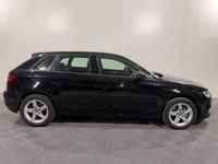Usado Audi A3 Sportback 116 CV (85 kW) 2018 Negro Utilitario