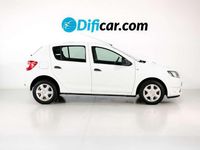 Usado Dacia Sandero 76 CV (55 kW) 2013 Blanco Utilitario