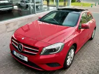 Usado Mercedes A200 Urban 136 CV (100 kW) 2014 Granate Utilitario