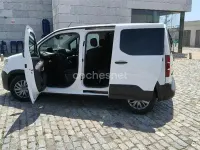 Usado Peugeot Rifter Allure 100 CV (73 kW) 2023 Blanco Monovolumen