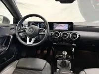 Usado Mercedes A180 136 CV (100 kW) 2020 Gris / plata Berlina
